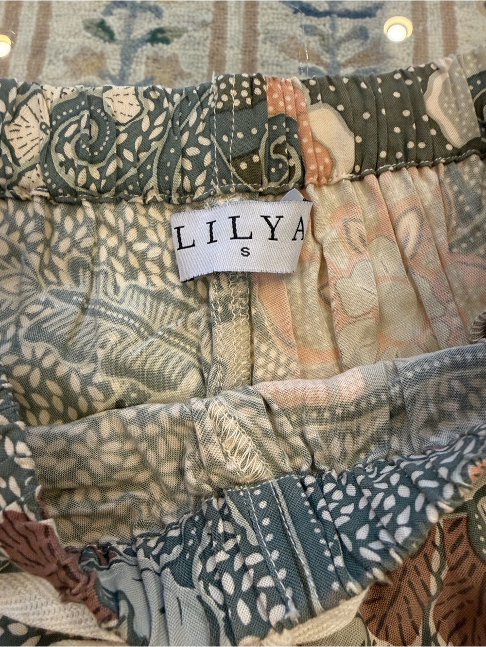Printed Drawstring Shorts with pockets - Picture 4 of 7